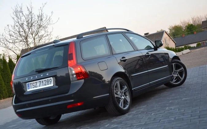 Volvo V50 cena 19900 przebieg: 211000, rok produkcji 2009 z Prudnik małe 781